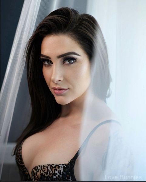 anya-stripper-in-las-vegas-4