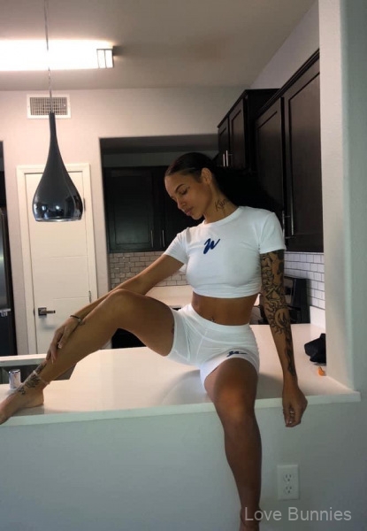 chas-exotic-model-las-vegas-4
