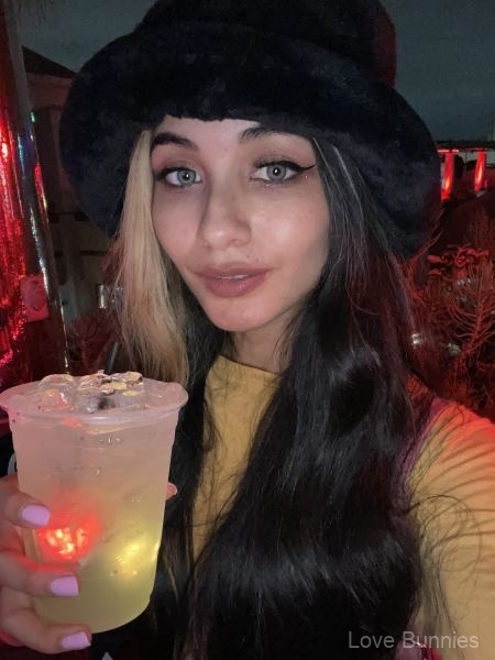 Mina-the-exotic-dancer-in-Vegas-9