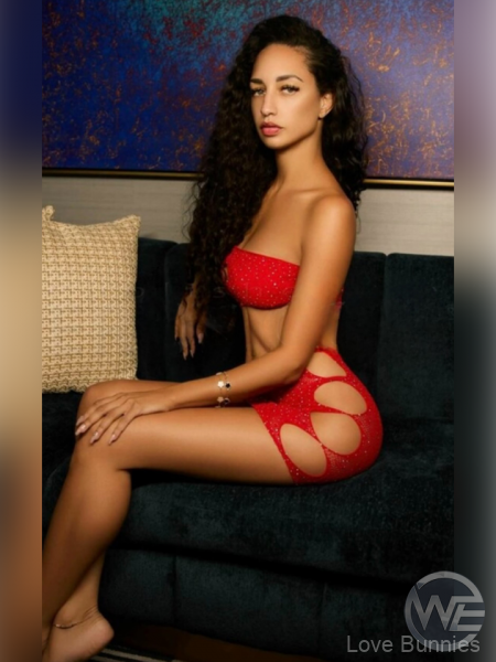 Love Bunny London - Artfully Alluring Exotic Dancer & Stripper in Las Vegas