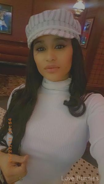 Shay-is-a-model-and-hostess-in-LV-8