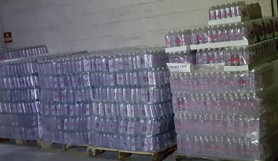 Little Darlings strip club donating 15,000 cases of water to families